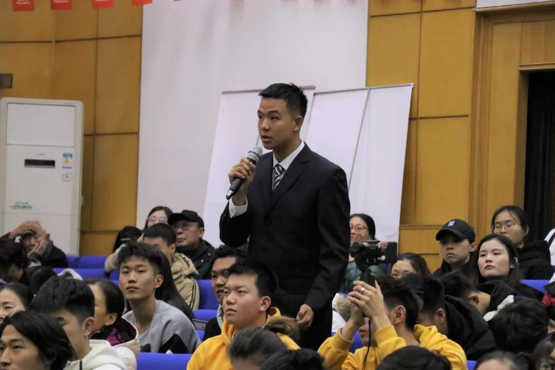 c4628839a6094b4699277c6fe60dd749